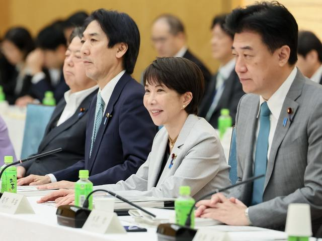 50吨稀土让日本政府沸腾，高市兴奋向全世界宣布：检测出了好东西